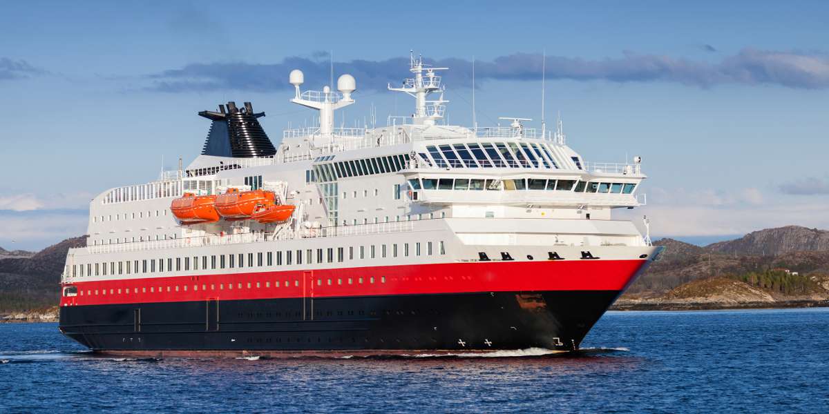 https://www.cruiseportofboston.com/wp-content/uploads/2016/06/Norwegian-passenger-cruise-1200x600-redu.jpg
